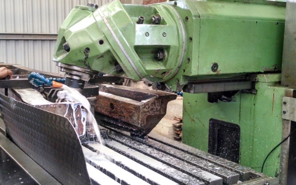 Taller de fabricación de herrajes ferroviarios